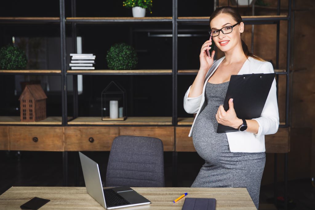 Les droits des femmes enceintes lors de la démission : Ce que dit la loi