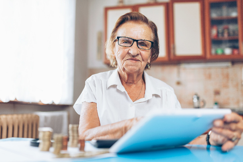 Sous quelles conditions un retraité peut-il percevoir le minimum contributif ?